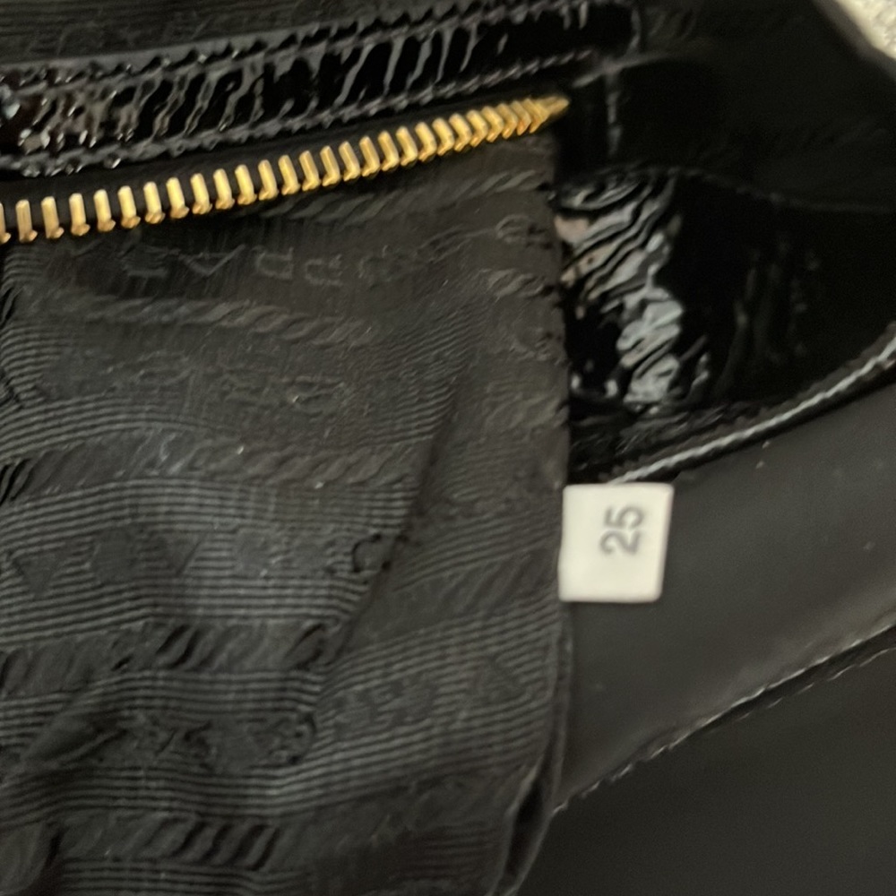 Prada nylon/ patent leather large bag with gold/patent chain handle - Picture 11 of 16